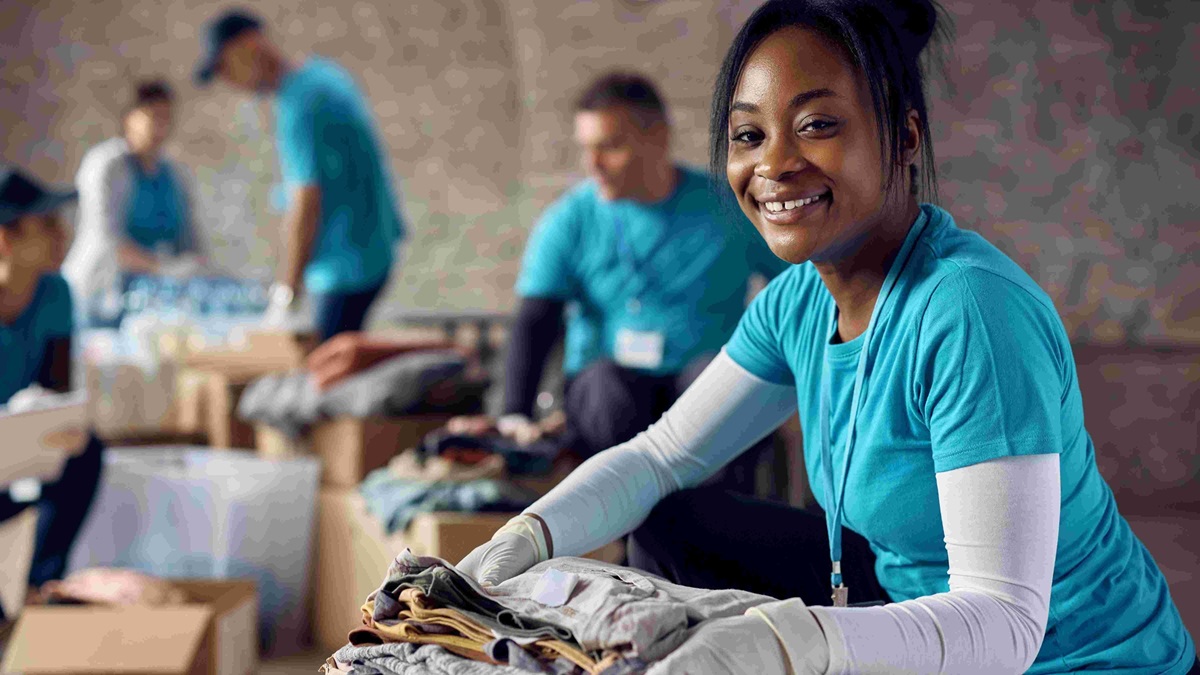 Lady volunteering